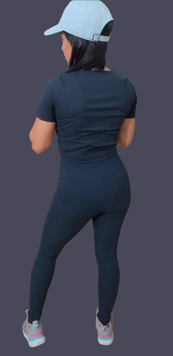 Set de legging con camiseta Croptop