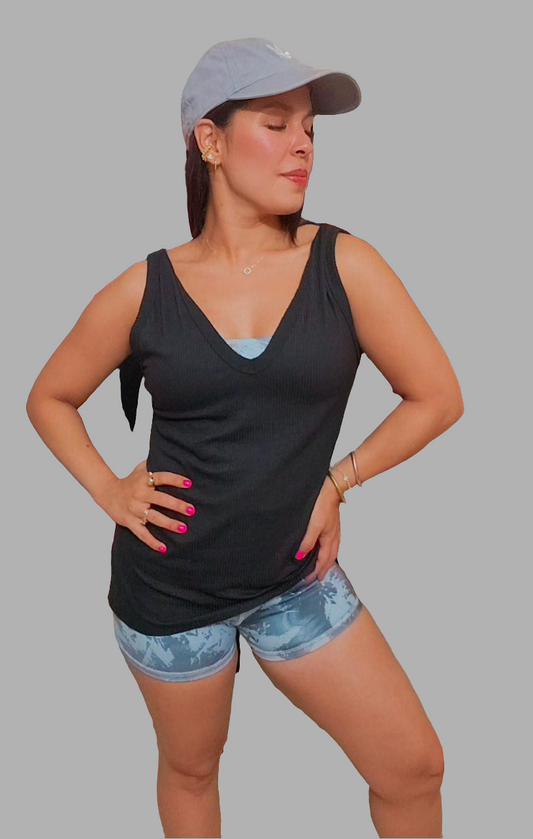 Camiseta corte en V larga